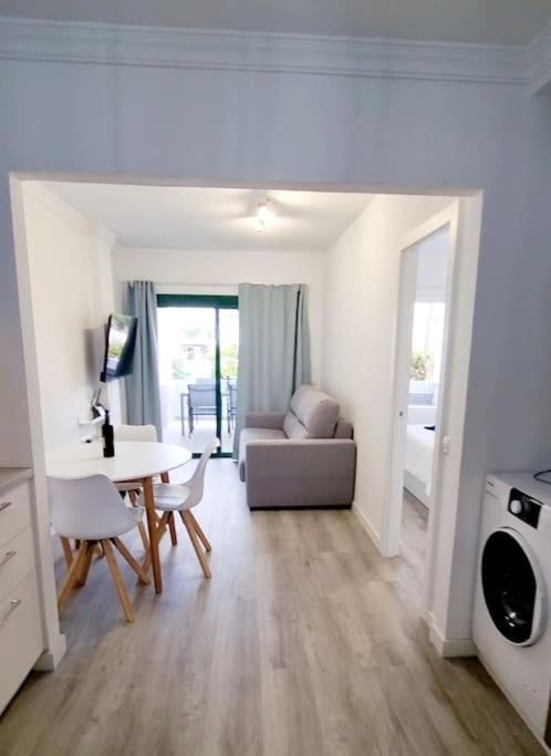 Playa Bastian First Line Of The Sea Apartment Коста Тегисе Екстериор снимка